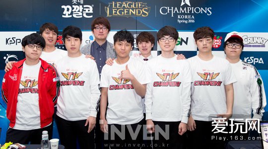 在这个充满 在这个充满