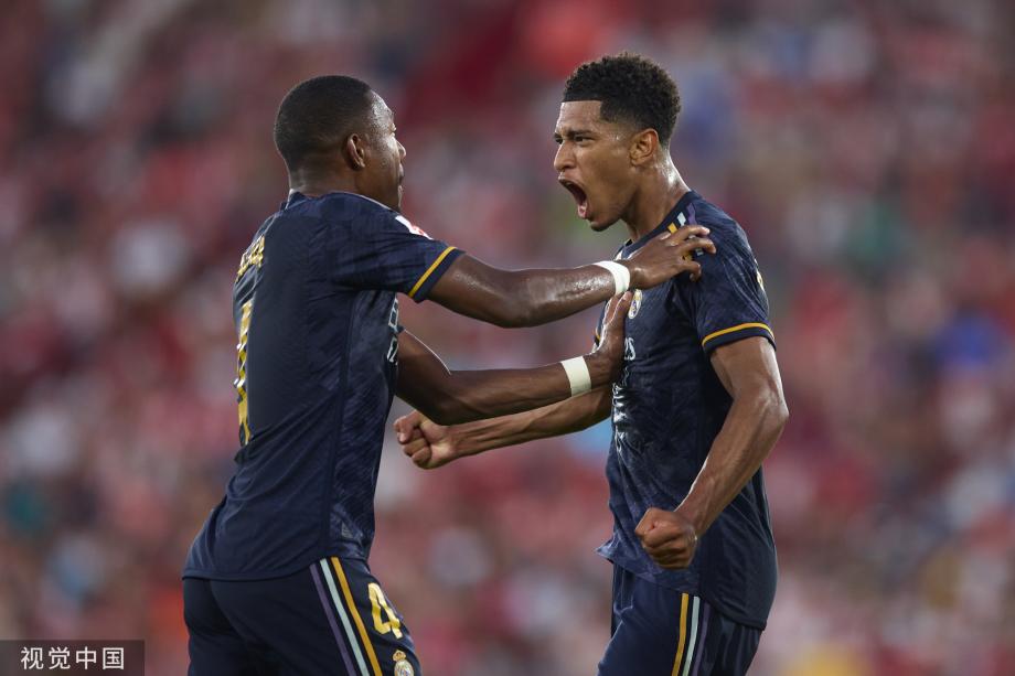 他也是法国 他也是法国