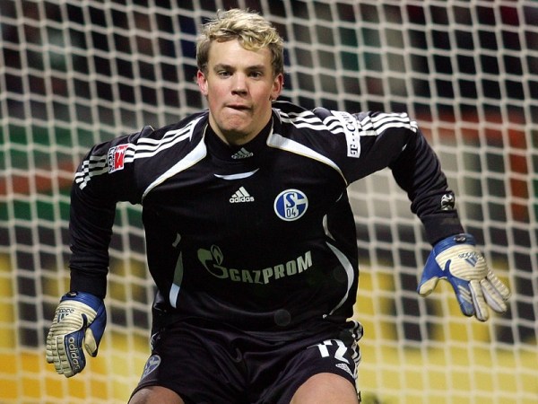 主角低姿匿 主角低姿匿